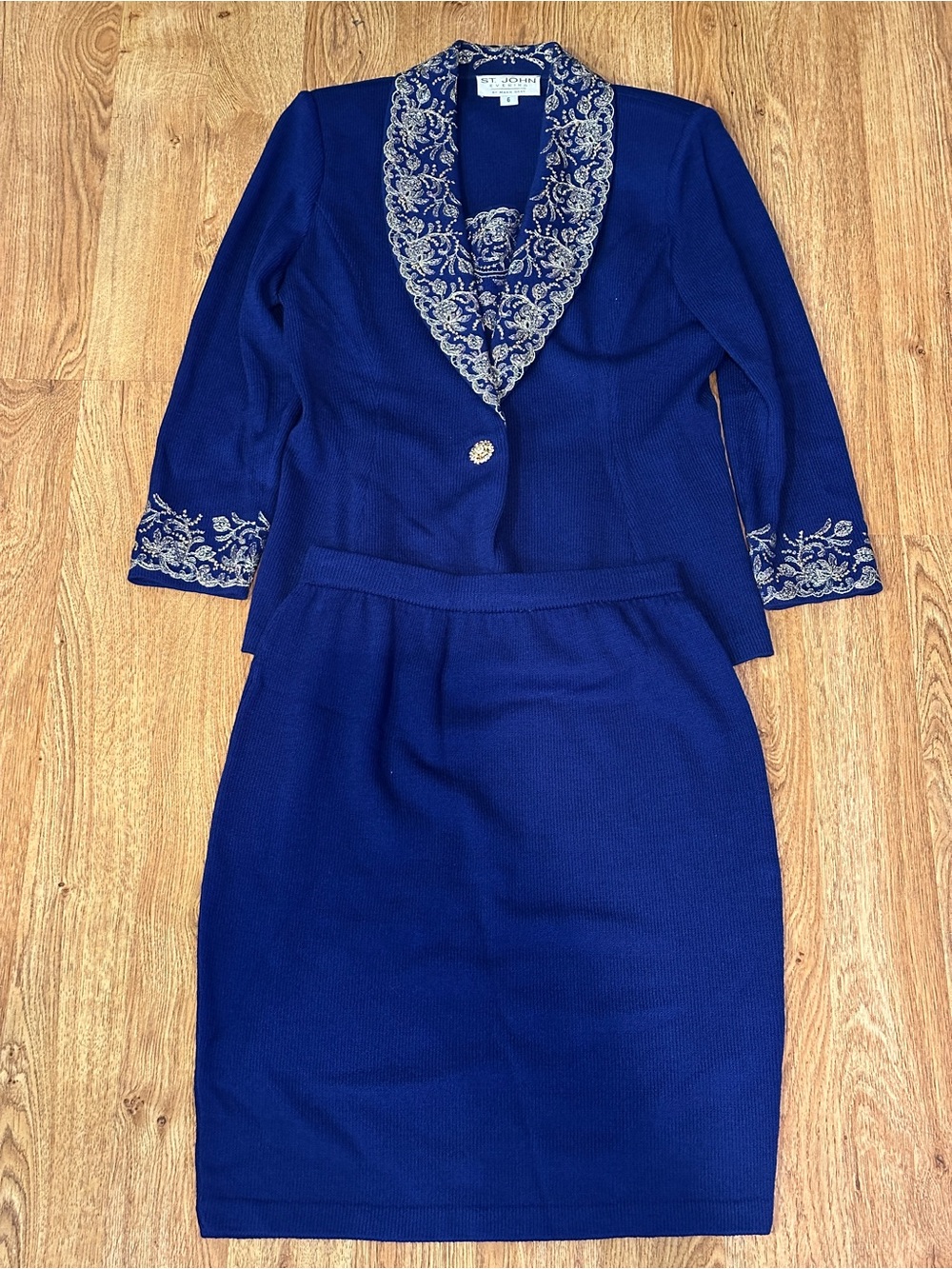 St John Evening By Marie Gray Royal Blue w/ Gold Trim Knit 2 Piece Suit FLAW !!!